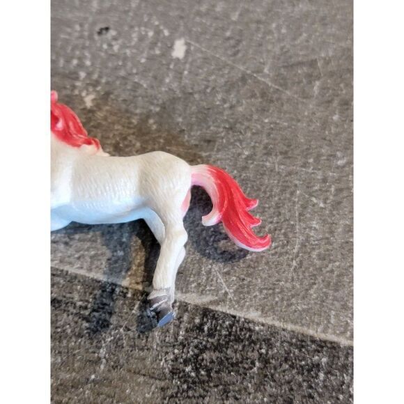 Unicorn pink‎ white mini mythical creature toy figure - Picture 3 of 5